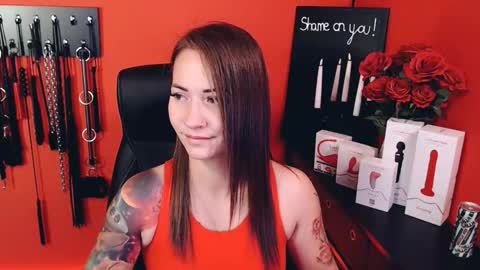 Snapshot of gina_hotlick chatting on 16, 10, 2025 gina_hotlick online show from 16, 10, 2025