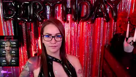 Snapshot of gina_hotlick chatting on 9, 7, 2026 gina_hotlick online show from 9, 7, 2026