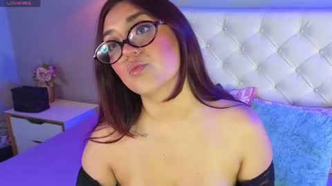 Chloe  online show from 13, 6, 2026