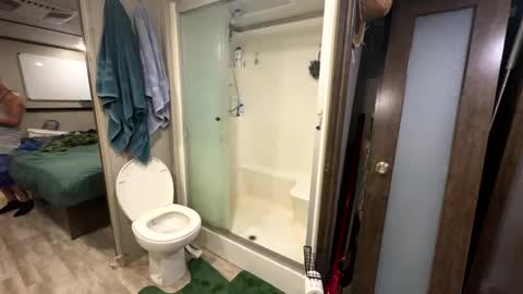 Snapshot of gingerbear3742 chatting on 7, 10, 2025 gingerbear3742 online show from 7, 10, 2025