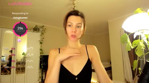 Snapshot of gingerbread__house chatting on 10, 9, 2025 Vasilisa online show from 10, 9, 2025