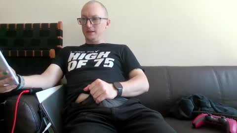 Snapshot of gingerbreaddan chatting on 22, 12, 2024 GingerbreadDan online show from 22, 12, 2024