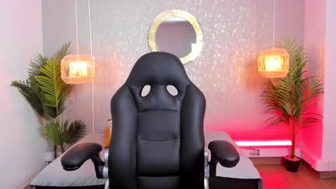 Gio Carangi online show from 8, 4, 2026