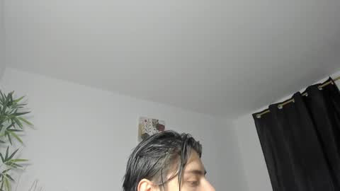 Snapshot of gio_russo chatting on 5, 1, 2025 GioRusso online show from 5, 1, 2025