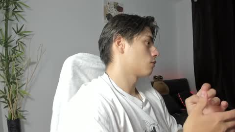 Snapshot of gio_russo chatting on 6, 1, 2025 GioRusso online show from 6, 1, 2025