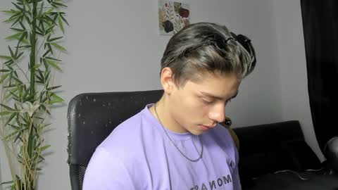 Snapshot of gio_russo chatting on 27, 1, 2025 GioRusso online show from 27, 1, 2025