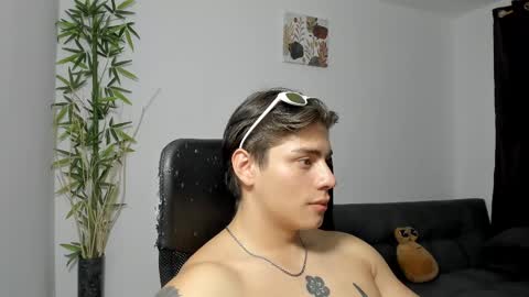 Snapshot of gio_russo chatting on 24, 2, 2025 GioRusso online show from 24, 2, 2025