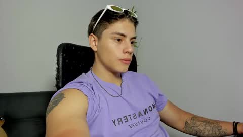 Snapshot of gio_russo chatting on 8, 3, 2025 GioRusso online show from 8, 3, 2025