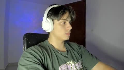 Snapshot of gio_russo chatting on 28, 9, 2025 GioRusso online show from 28, 9, 2025