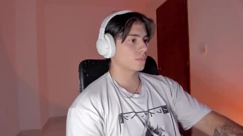 Snapshot of gio_russo chatting on 31, 10, 2025 GioRusso online show from 31, 10, 2025