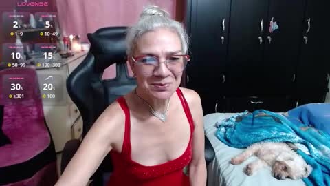 Snapshot of giorgia_xue53 chatting on 13, 11, 2025 Mary online show from 13, 11, 2025