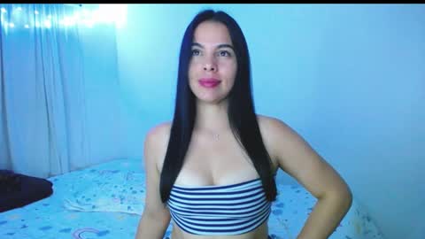 Snapshot of giorivera199 chatting on 4, 3, 2025 GIO RIVERA online show from 4, 3, 2025