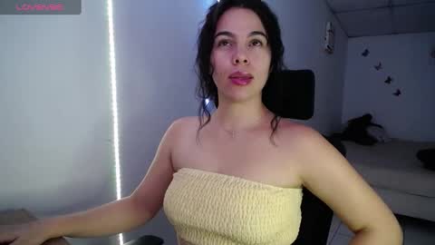 Snapshot of giorivera199 chatting on 11, 9, 2025 GIO RIVERA online show from 11, 9, 2025