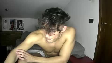 Snapshot of giovyyx chatting on 5, 11, 2025 giovyyx online show from 5, 11, 2025