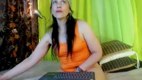 Girasol Walton online show from 14, 7, 2026