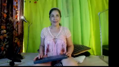 Girasol Walton online show from 27, 7, 2026