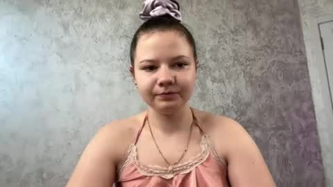 Snapshot of girl_cute07 chatting on 16, 7, 2026 girl_cute07 online show from 16, 7, 2026
