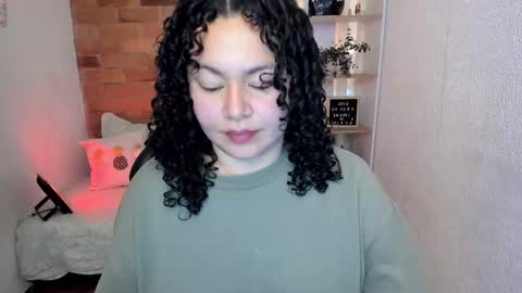 Snapshot of girl_inline chatting on 13, 2, 2025 girl_inline online show from 13, 2, 2025