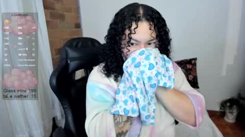 Snapshot of girl_inline chatting on 24, 2, 2025 girl_inline online show from 24, 2, 2025