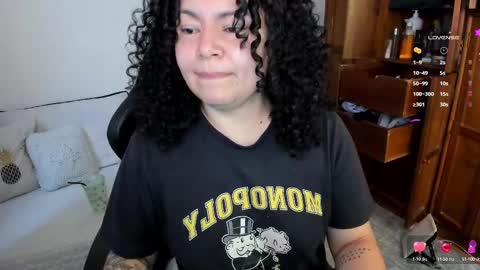 Snapshot of girl_inline chatting on 1, 3, 2025 girl_inline online show from 1, 3, 2025