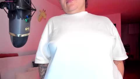 Snapshot of girl_inline chatting on 17, 9, 2025 girl_inline online show from 17, 9, 2025