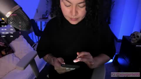 Snapshot of girl_inline chatting on 7, 10, 2025 girl_inline online show from 7, 10, 2025