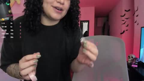 Snapshot of girl_inline chatting on 15, 10, 2025 girl_inline online show from 15, 10, 2025