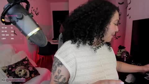 Snapshot of girl_inline chatting on 24, 10, 2025 girl_inline online show from 24, 10, 2025