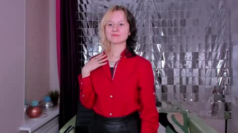 girl_next_doorr online show from 9, 1, 2025