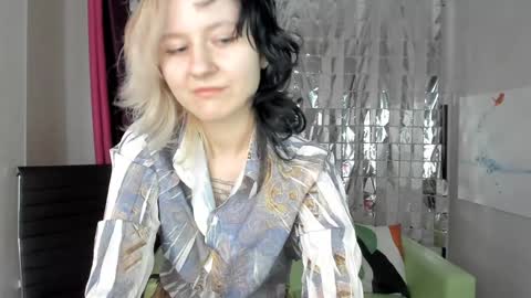 girl_next_doorr online show from 28, 1, 2025