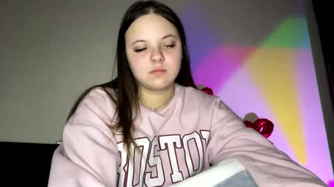 girl_shy07 online show from 10, 2, 2026