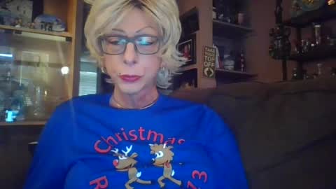 Snapshot of girlinrock chatting on 7, 5, 2026 Girlinrock online show from 7, 5, 2026