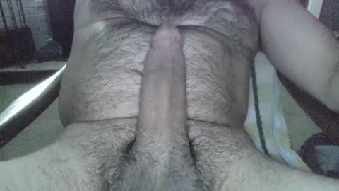 Snapshot of girthyhunguy chatting on 4, 2, 2025 girthyhunguy online show from 4, 2, 2025