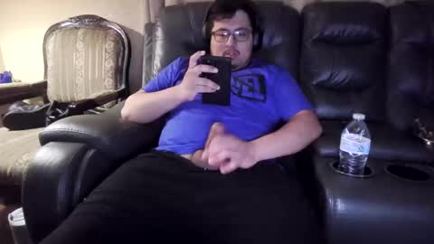 Snapshot of girthysausage904344 chatting on 30, 12, 2024 GirthySausage online show from 30, 12, 2024