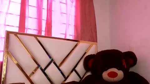 Snapshot of giselreyes1 chatting on 29, 5, 2026 . Gisel Reyes . online show from 29, 5, 2026