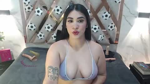 Snapshot of giselslut chatting on 18, 7, 2026 giselslut online show from 18, 7, 2026