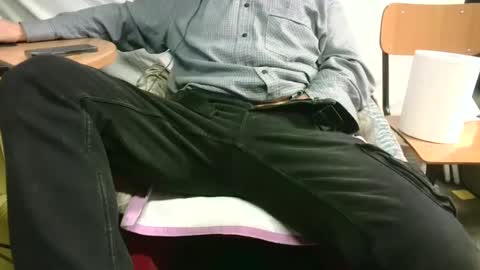 giulio__35 online show from 3, 3, 2025