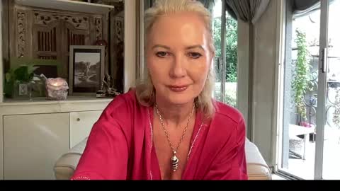 Gl1tter Barbie online show from 15, 4, 2026