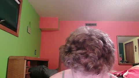 glam trans goddess online show from 25, 11, 2025