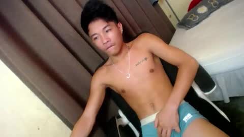 Snapshot of glenndou_daxs chatting on 12, 10, 2025 glenndou_daxs online show from 12, 10, 2025