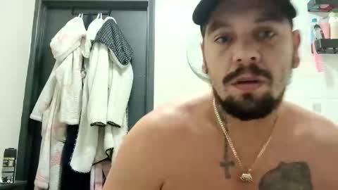 Snapshot of glitch117485 chatting on 13, 11, 2025 glitch117485 online show from 13, 11, 2025