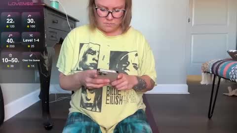 Snapshot of glitterkitty_108 chatting on 6, 12, 2024 GlitterKitty 108 online show from 6, 12, 2024