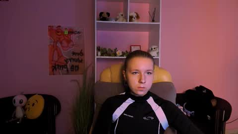 Snapshot of gloria_bubble chatting on 10, 9, 2025 your dream online show from 10, 9, 2025