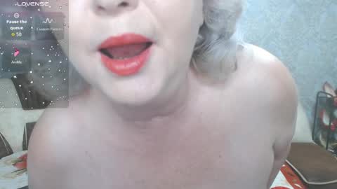 Gloriasguirt online show from 1, 4, 2026