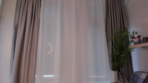 Ann Eliz and Gigi online show from 20, 2, 2026