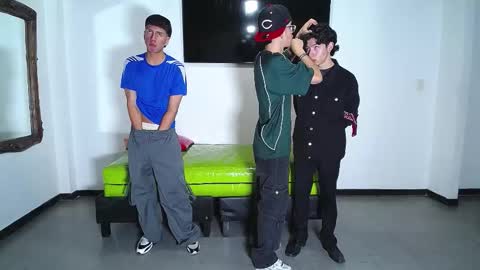 THOMAS AND DAMIAND online show from 28, 10, 2025