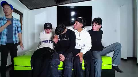 THOMAS AND DAMIAND online show from 2, 11, 2025