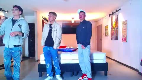 THOMAS AND DAMIAND online show from 26, 6, 2026