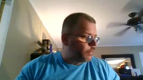 Snapshot of gobey33 chatting on 23, 9, 2025 IDKIDCIDGAF online show from 23, 9, 2025