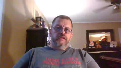 Snapshot of gobey33 chatting on 26, 9, 2025 IDKIDCIDGAF online show from 26, 9, 2025